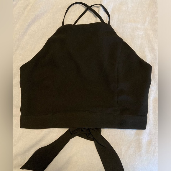 Going Out Crop Top - Picture 3 of 8